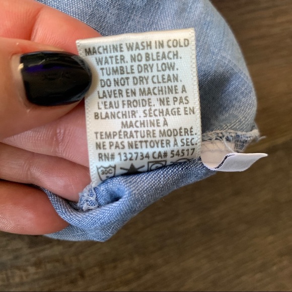 Cloth & Stone long sleeve button up tie front Boho Western Crop Denim Top Small - Picture 7 of 9